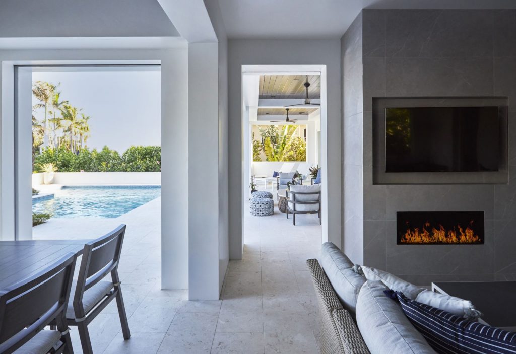 Outdoor living room and walkway to pool